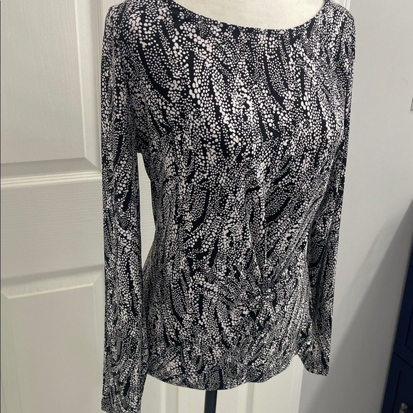 Tahari Black & White Patterned Blouse Long Sleeve Gathered at Waist Sz L - Picture 5 of 12